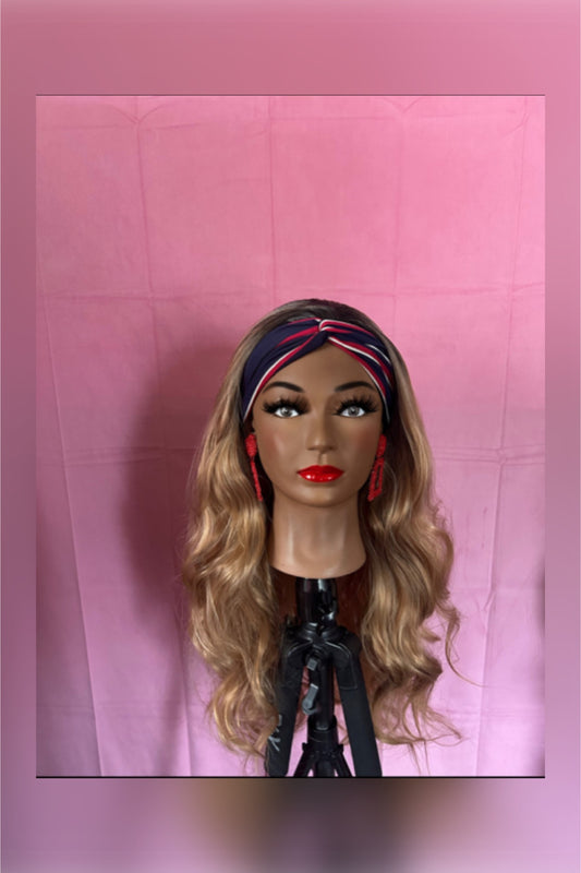 LAST ONE IN STOCK‼️ Honey Blonde Body Wave Curls