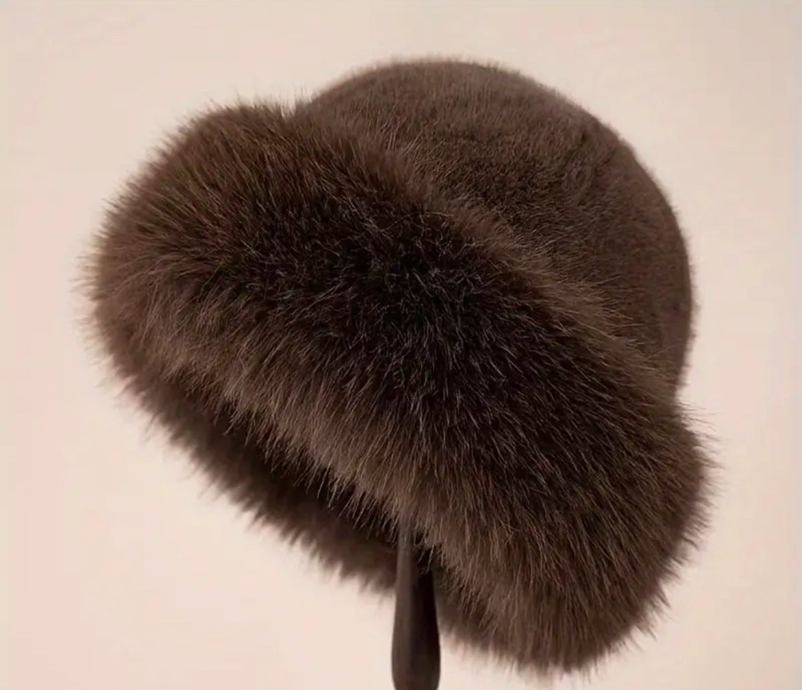 Women’s Faux Fur Hat